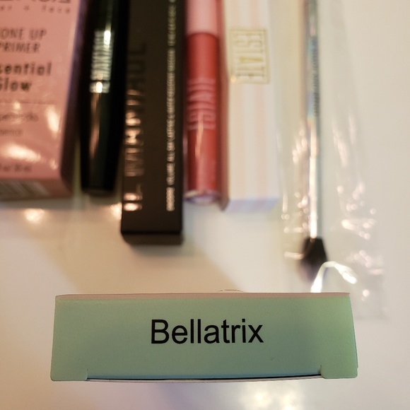 Net🎉 Makeup Bundle - Picture 4 of 4